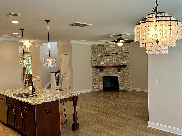 14005 Wyncrest Dr — Photo 3