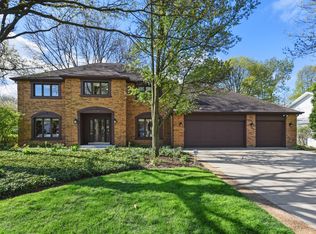 790 E Gartner Rd, Naperville, IL 60540