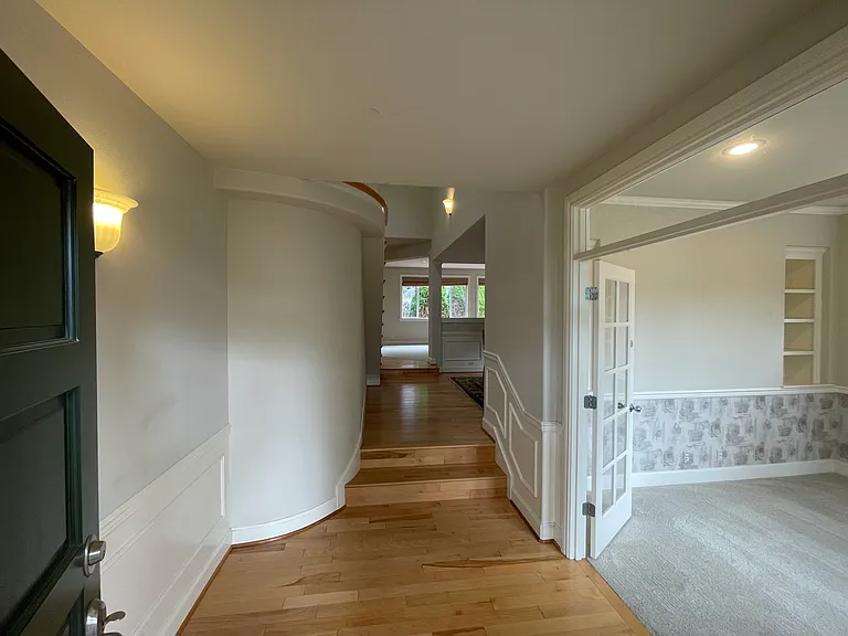 Entry Hallway