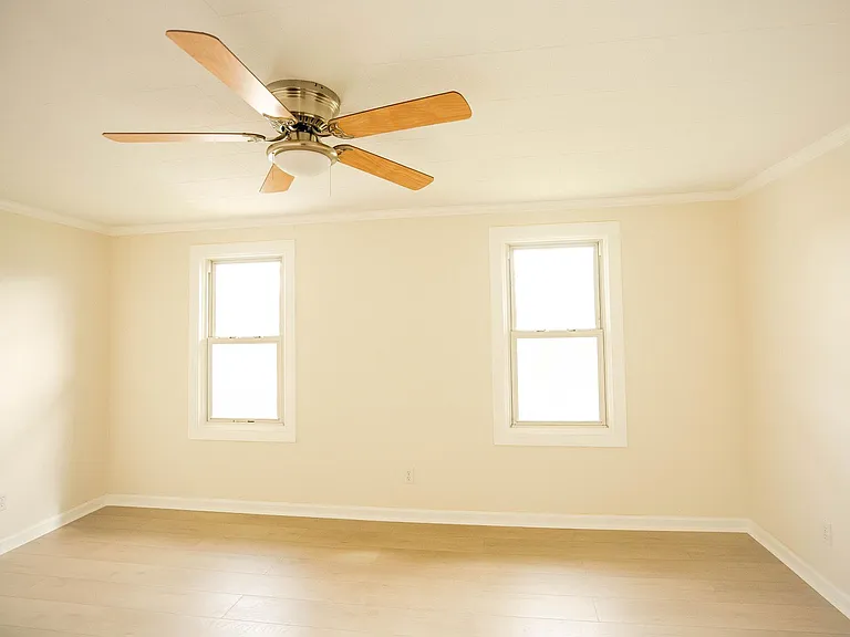 516 Market St — Photo 7