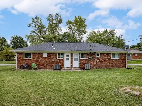 512 NE Corder St, Lees Summit, MO 64063