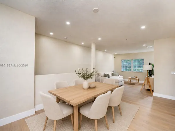 5600 NW 114th Pl APT 209, Doral, FL 33178
