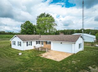 24265 Vinyard Rd, Cuba, MO 65453