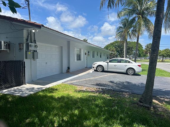 5th image of 1310 NE 4th Street
