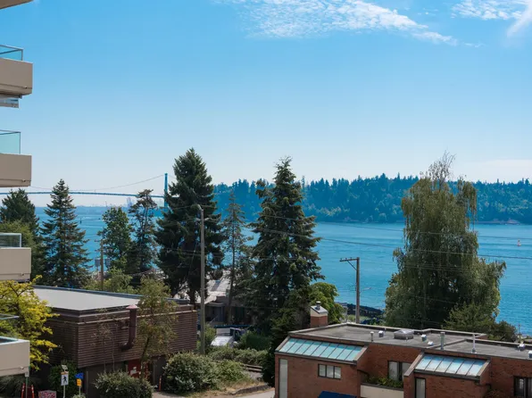 1845 Bellevue Ave #303, West Vancouver, BC V7V 1B2