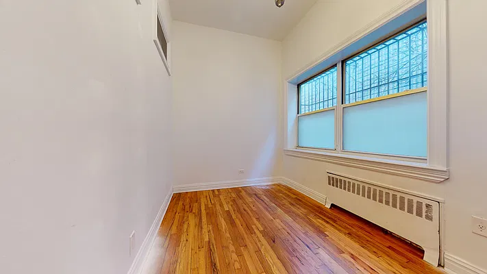 Rented by Bond New York | media 4