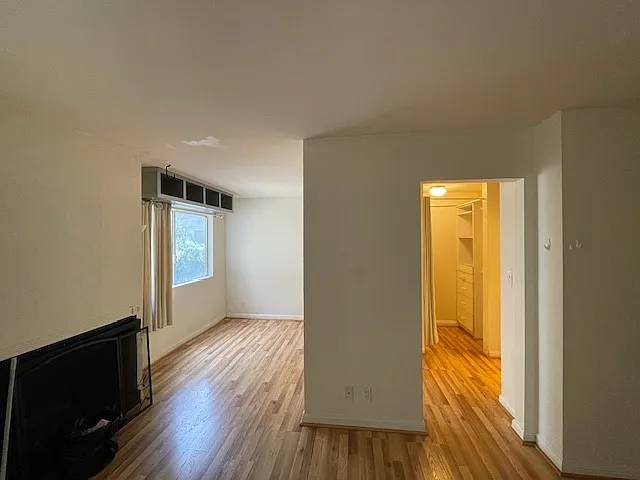 368 Imperial Way — Photo 4