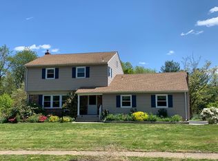 15 Downing Ct, Middletown, NJ 07748