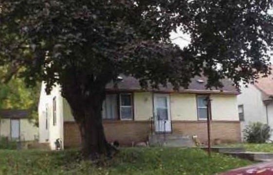 2nd image of 2819 Irving Ave N