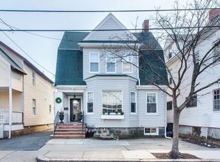 11 Waveway Ave, Winthrop, MA 02152