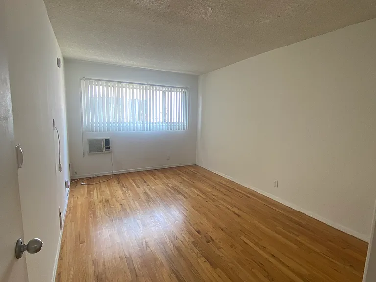 1507 Federal Ave #19 — Photo 10