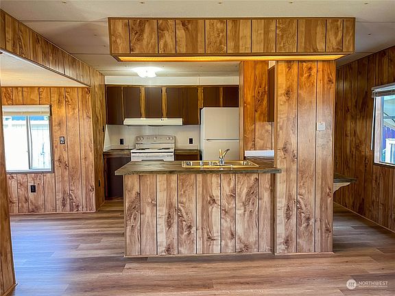 4th image of 6206 188th Street NE #61