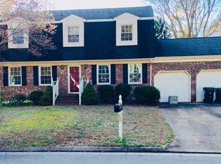 10 Bannister Ct, Poquoson, VA 23662