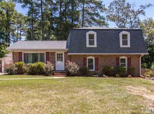 911 Medlin Dr, Cary, NC 27511