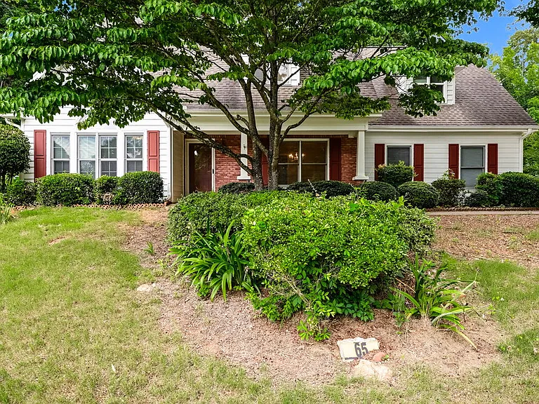 65 Rosewood Cir — Photo 1