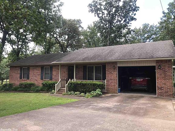3rd image of 11 Lindsey Cir