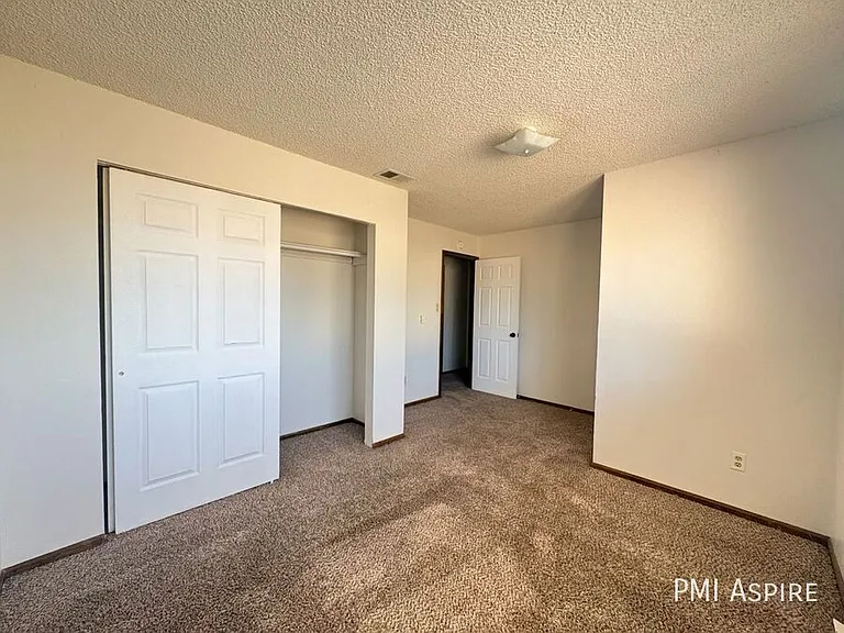 2024-2026 Lincoln St #2026 — Photo 15