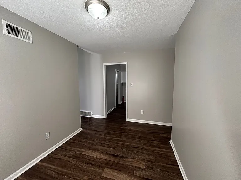 5095 Corkwood Dr — Photo 17