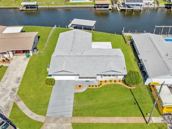 1310 Holiday Blvd, Merritt Island, FL 32952