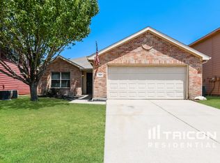 304 Blairwood Dr, Fort Worth, TX 76134
