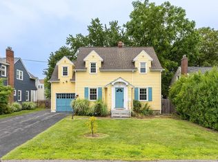 113 Meadowbrook Dr, Syracuse, NY 13210