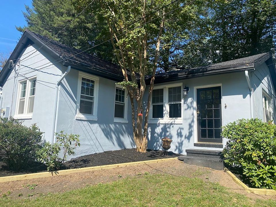 1st image of 1300 Cape Saint Claire Rd