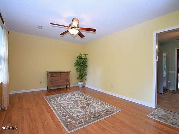 5th image of 1387 Speight Drive