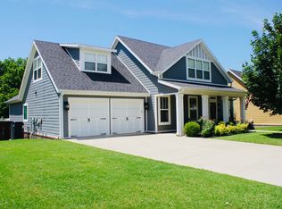 1103 Chancery Ln, Cave Springs, AR 72718