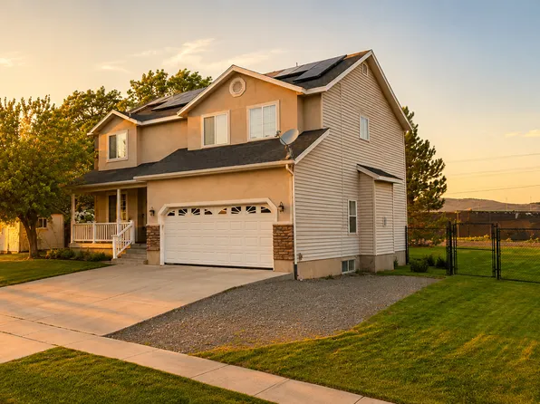 858 W Red Hen Rd N, Saratoga Springs, UT 84045