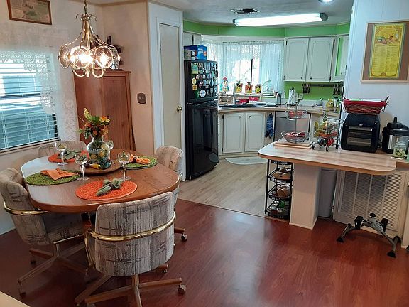 2nd image of 3988 Sabal Dr
