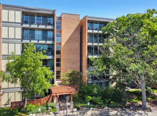 5950 Oakwood Dr APT 3E, Lisle, IL 60532
