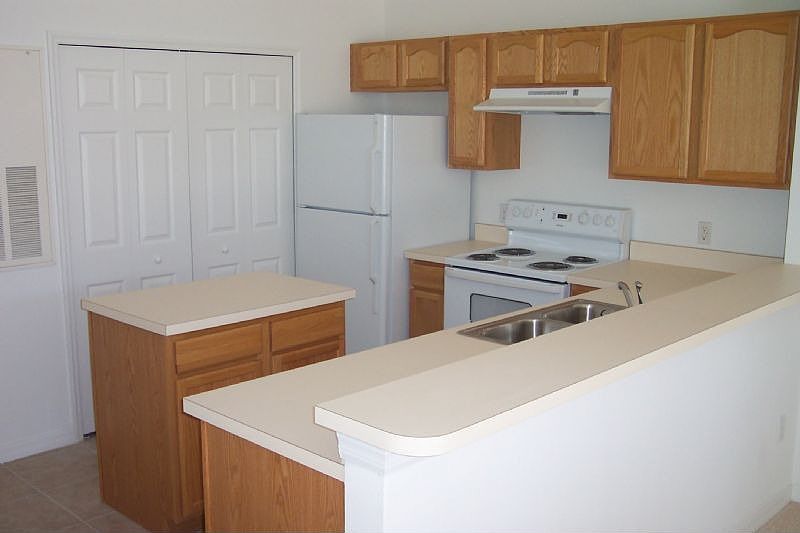 2nd image of 970 Spring Garden Ave