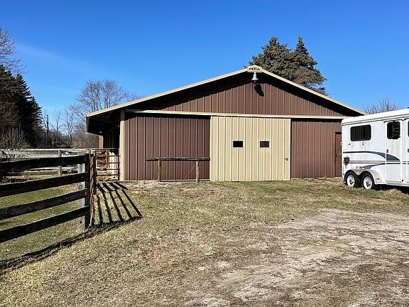 4th image of 42446 N Pedersen Ln