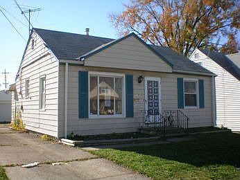 1st image of 11819 Carrington Ave