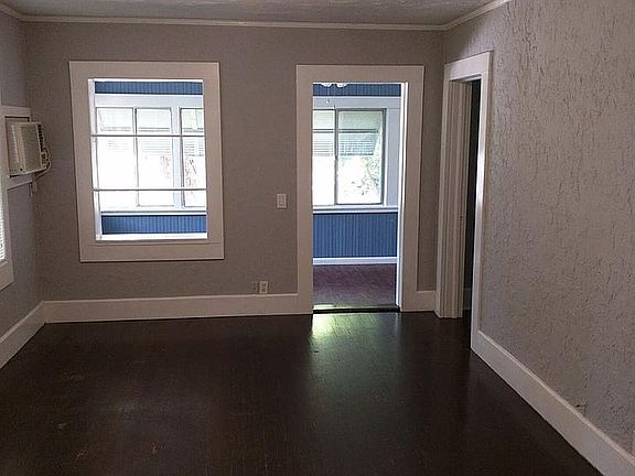 2nd image of 215 29th St N