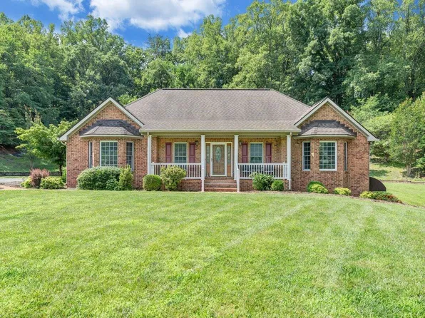 2655 Rutrough Rd, Roanoke, VA 24014