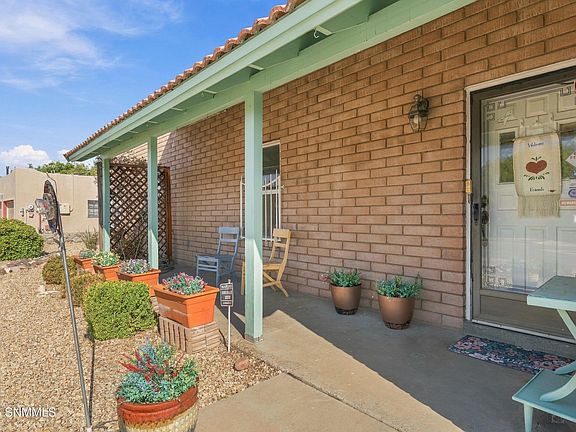 4th image of 1253 Oakridge Dr