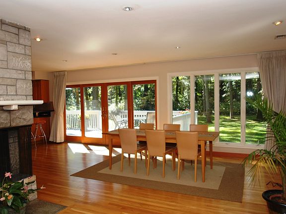5th image of 65 Forest Dr