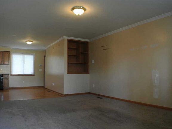 4th image of 28043 Felician St