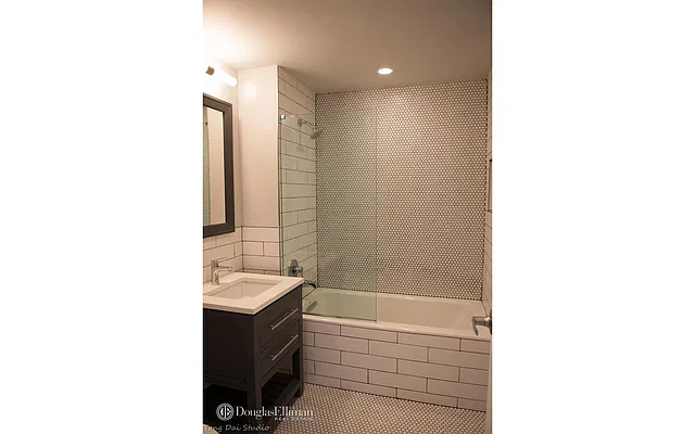Rented by Douglas Elliman | media 24