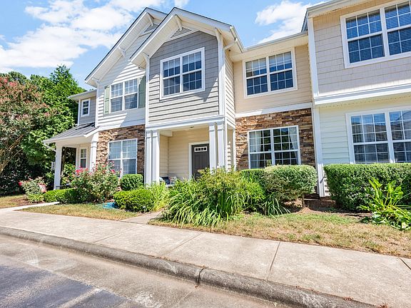 2nd image of 3617 Sugar Tree Pl
