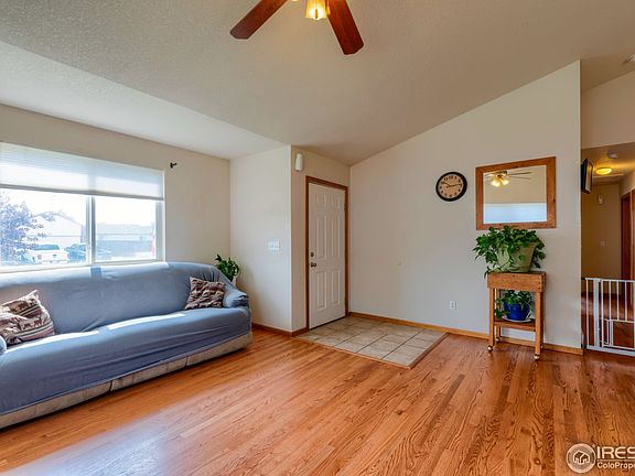 4th image of 352 Laurel Ave