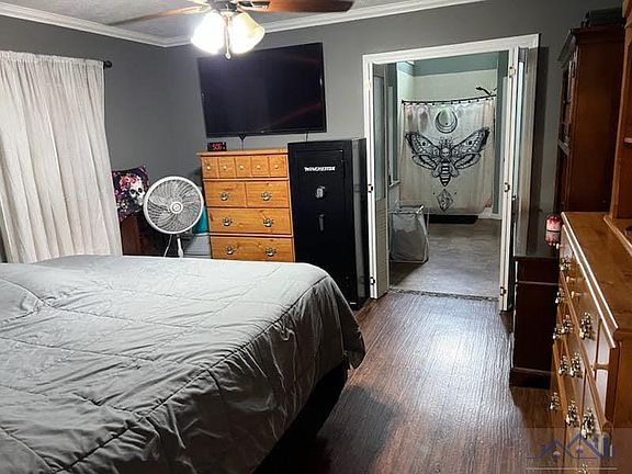 5th image of 207 Prevost Dr