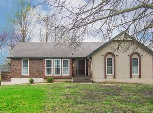 8013 E 129th Ter, Grandview, MO 64030