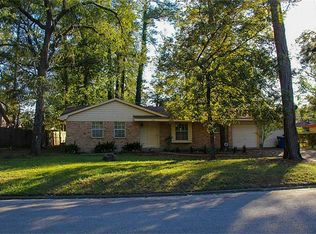 305 Hollywood Dr, Conroe, TX 77303