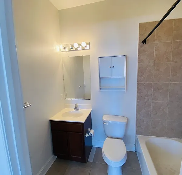 1600 Light St #B — Photo 27