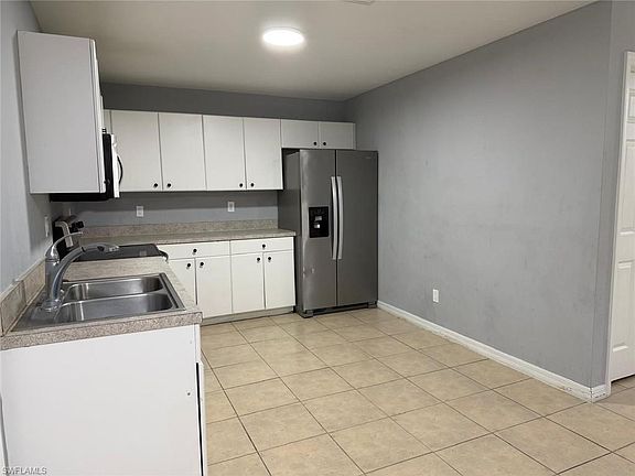 4th image of 110 Gretchen AVE S