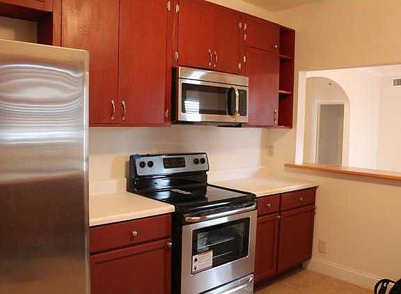4th image of 3624 Collins Ave APT 3