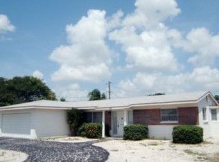 6135 33rd Ave N, Saint Petersburg, FL 33710