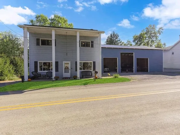 6437 Tuscarawas Rd, Midland, PA 15059